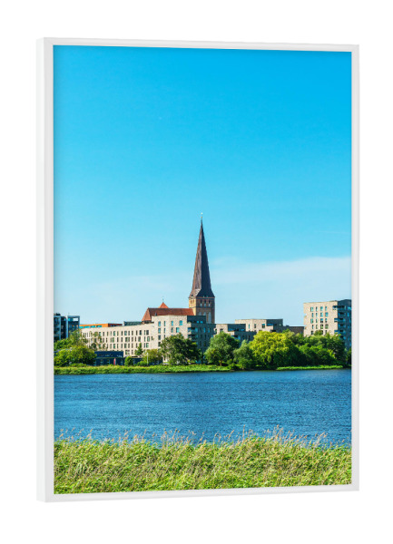 Poster mit weißem Rahmen "Rostock mit Petrikirche" artboxONE - Städte,Natur,Reise,Architektur