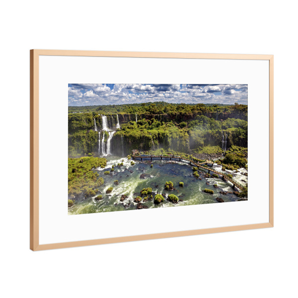 Poster mit Rahmen Kupfer "Die Iguazu Wasserfälle" artboxONE - Natur,Reise - Iguazu,Argentinien,Brasilien,Wasserfall,Landschaft,Fluss,Natur,Südamerika