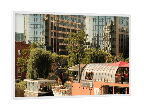 Poster mit weißem Rahmen "Berlin an der Spree" artboxONE - Städte / Berlin,Reise,Architektur - Berlin,Spree,Boote