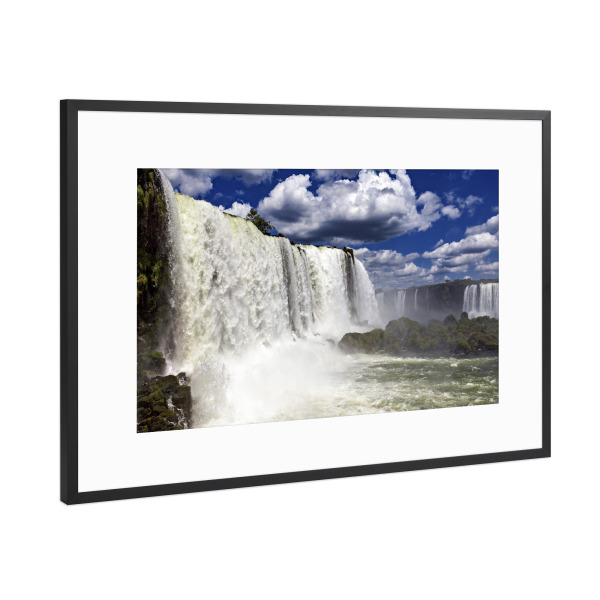 Poster mit Rahmen Schwarz (Metallic) "Fälle des Iguazu" artboxONE - Natur - Iguazu,Argentinien,Brasilien,Wasserfall,Landschaft,Fluss,Natur,Südamerika