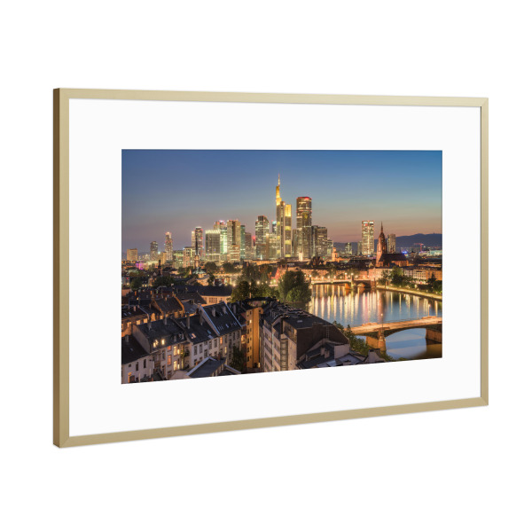 Poster mit Rahmen Gold "Blick über Frankfurt am Abend" artboxONE - Städte,Reise,Städte / Frankfurt