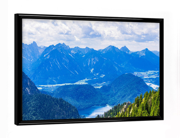 Poster mit schwarzem Rahmen "Tegelberg mit Alpen und Alpsee" artboxONE - Natur,Reise