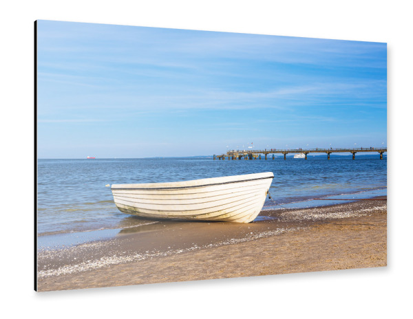 Alu-Dibond "Fischerboot mit Seebrücke" 75x50 cm artboxONE