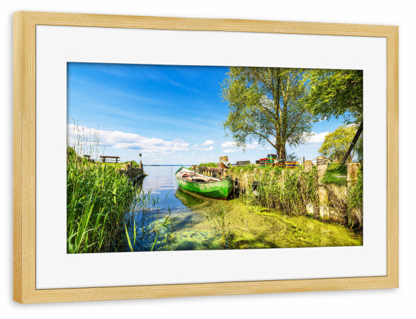 Poster mit Rahmen kiefer "Grünes Fischerboot" artboxONE - Natur,Reise