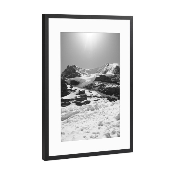 Poster mit Rahmen Schwarz (Metallic) "THE ATHABASCAN GLACIER" artboxONE - Natur,Reise,Schwarzweiß,Reise / Länder