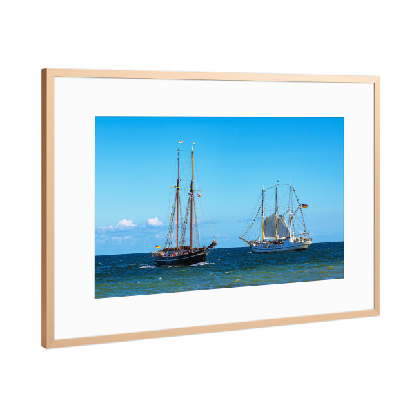 Poster mit Rahmen Kupfer "Ostsee und Windjammer" artboxONE - Natur,Reise,Reise / Strand und Meer