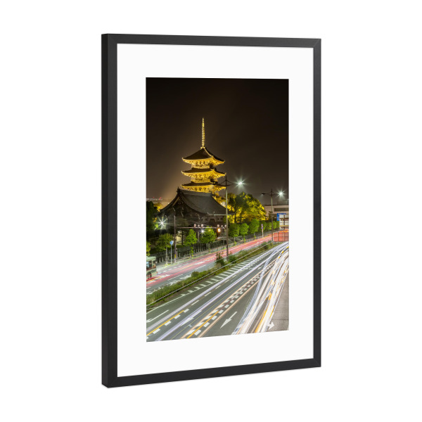 Poster mit Rahmen Schwarz (Metallic) "Tō-ji-Pagode in Kyoto" artboxONE - Architektur,Reise / Asien,Städte / Weitere