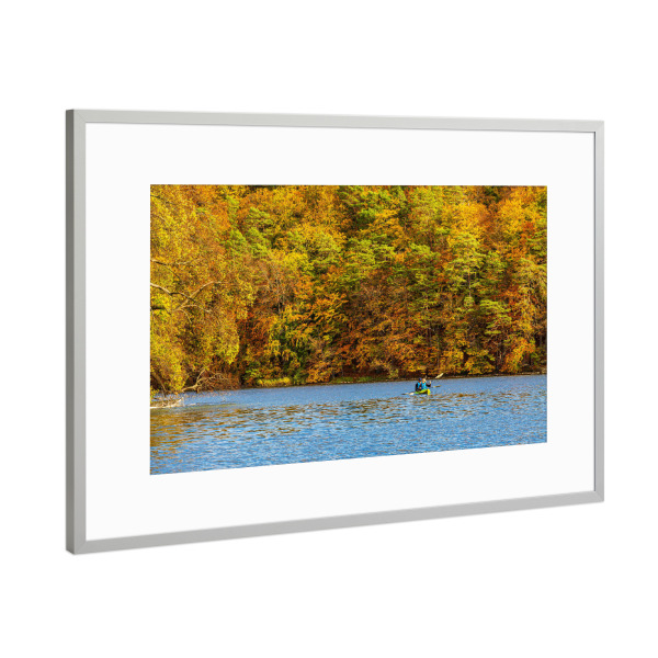 Poster mit Rahmen Silber "Kajak im See Schmaler Luzin" artboxONE - Natur,Reise