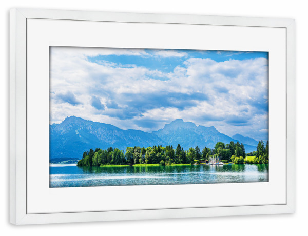 Poster mit Rahmen weiß "Alpenblick am Forggensee" artboxONE - Natur,Reise