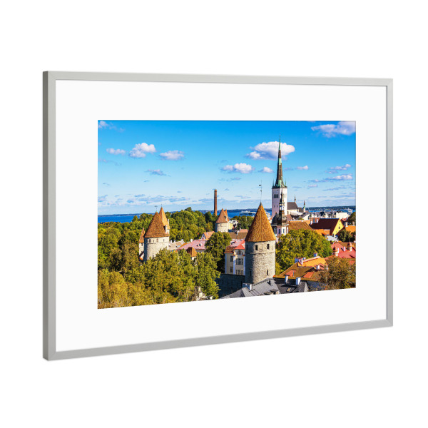 Poster mit Rahmen Silber "Tallinn Altstadt" artboxONE - Reise,Architektur,Reise / Länder