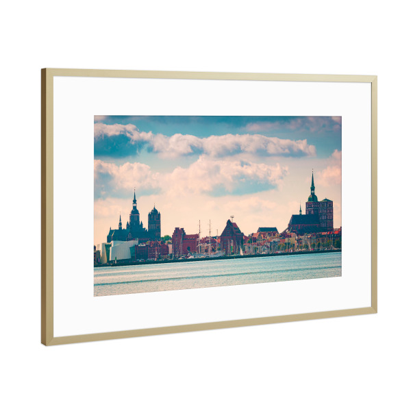 Poster mit Rahmen Gold "Stralsund im Sommer" artboxONE - Städte