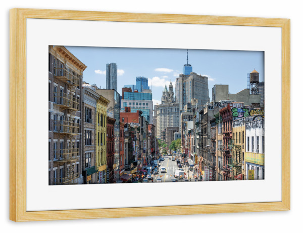 Poster mit Rahmen kiefer "Die Farben von Chinatown" artboxONE - Städte / New York,Reise,Architektur