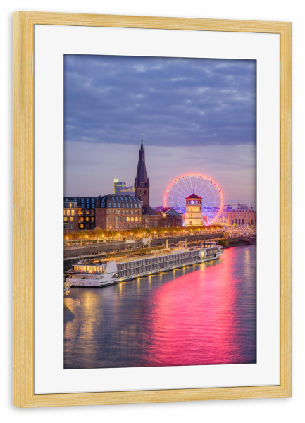 Poster mit Rahmen kiefer "Riesenrad in Düsseldorf" artboxONE - Reise,Architektur,Städte / Düsseldorf