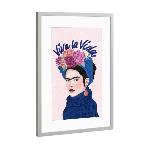 Poster mit Rahmen Silber "Frida im Winter. Viva la Vida" artboxONE - Typografie,Floral,Menschen