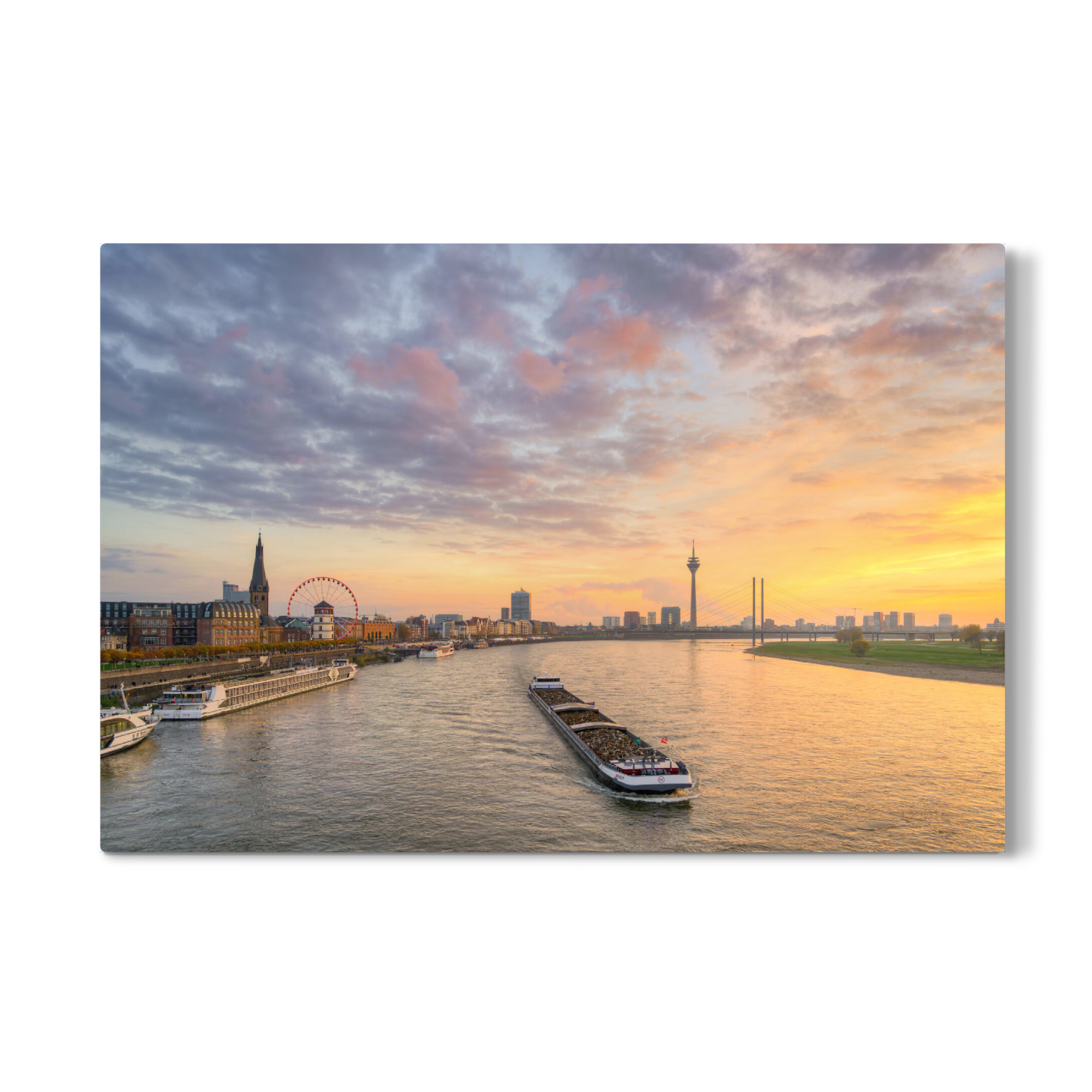 Galerie-Print "Düsseldorfer Skyline mit Schiff" 30x20 cm artboxONE