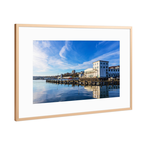 Poster mit Rahmen Kupfer "Hafen der Stadt Sassnitz" artboxONE - Natur,Reise,Architektur,Reise / Strand und Meer
