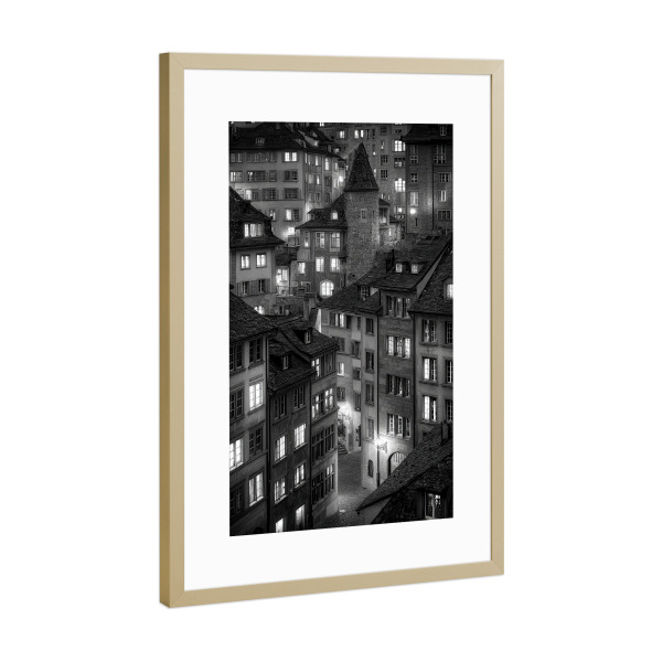 Poster mit Rahmen Gold "KI City by Night" artboxONE - Städte,Schwarzweiß,Architektur - Stadt,City,Nacht,Abend,Ki,City night