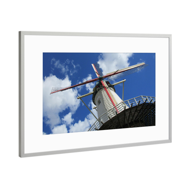 Poster mit Rahmen Silber "Friesische Windmühle" artboxONE - Reise,Architektur,Reise / Länder