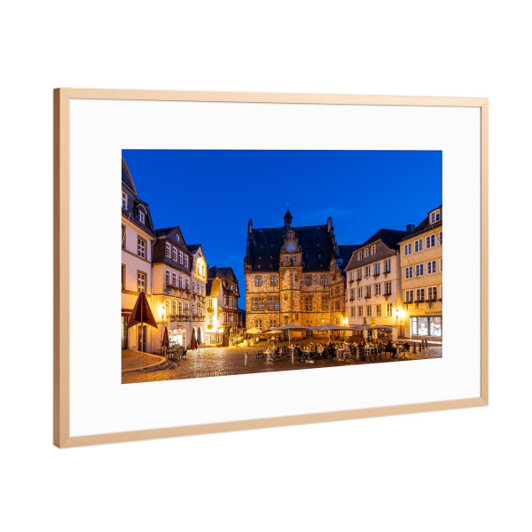 Poster mit Rahmen Kupfer "Marburger alte Rathaus" artboxONE - Architektur - Marburg,Marburg an der lahn,Hessen,Rathaus,Nacht,Blaue stunde