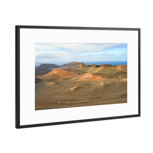 Poster mit Rahmen Schwarz (Metallic) "Lanzarote Timanfaya Nationalpark" artboxONE - Natur,Reise,Reise / Länder