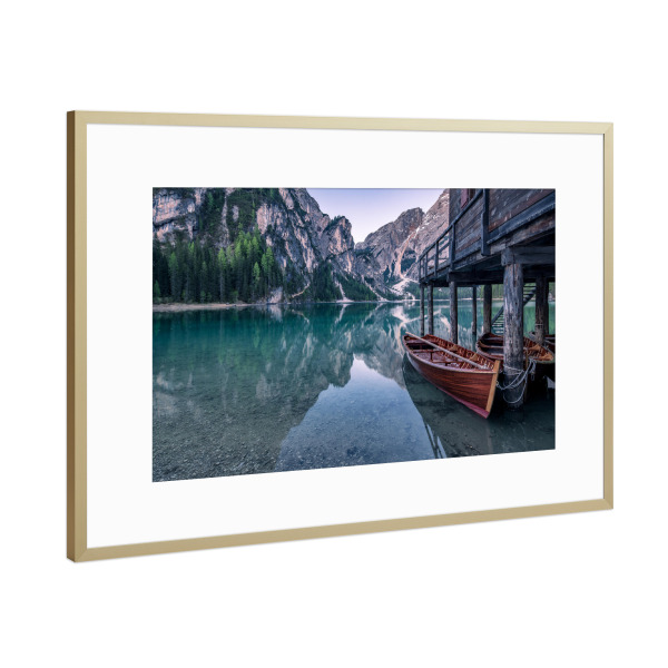 Poster mit Rahmen Gold "Sommer am Pragser Wildsee" artboxONE - Natur,Reise,Reise / Länder