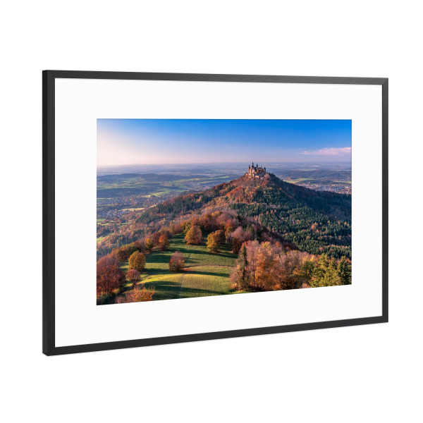 Poster mit Rahmen Schwarz (Metallic) "Burghohenzollern im Herbst" artboxONE - Natur,Reise