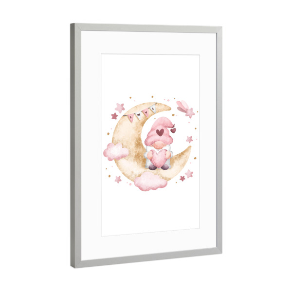 Poster mit Rahmen Silber "Gnom auf einer Mondsichel" artboxONE - Für Kinder - Gnom,Mond,Herz,Wolken,Sterne,Banner,Skurril,Liebe,Rosa,Pastell
