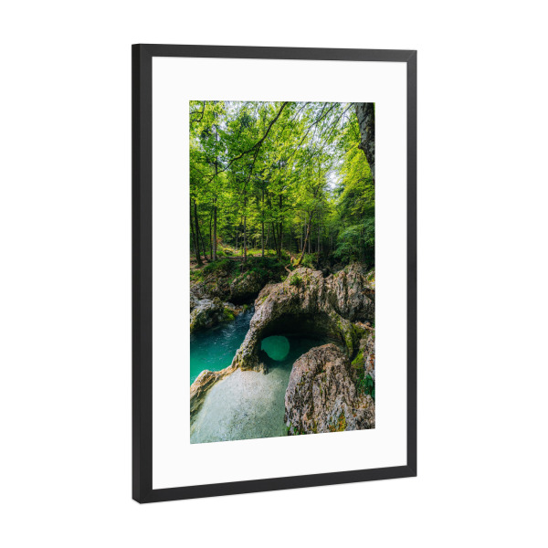 Poster mit Rahmen Schwarz (Metallic) "Mostnica Schlucht" artboxONE - Natur,Reise - Natur,Landschaft,Slowenien,Bach,Wald,Felsen