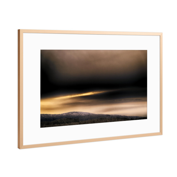 Poster mit Rahmen Kupfer "Dunkler Himmel" artboxONE - Natur,Reise - Wald,Winterlandschaft,Winter,Himmel,Bayern,Landschaftsfotografie