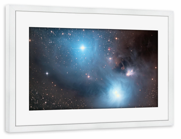 Poster mit Rahmen weiß "Veränderlicher Reflexionsnebel" artboxONE - Natur,Galaxy