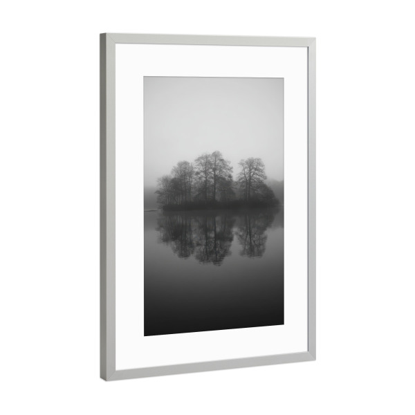 Poster mit Rahmen Silber "Mystische Insel im Nebel" artboxONE - Natur