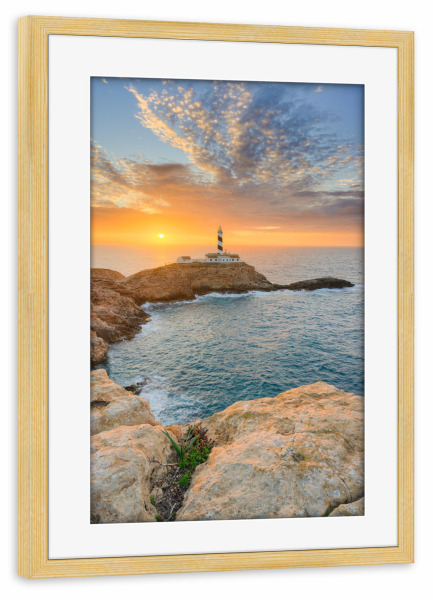 Poster mit Rahmen kiefer "Faro de Cala Figuera Mallorca" artboxONE - Natur,Reise,Reise / Strand und Meer