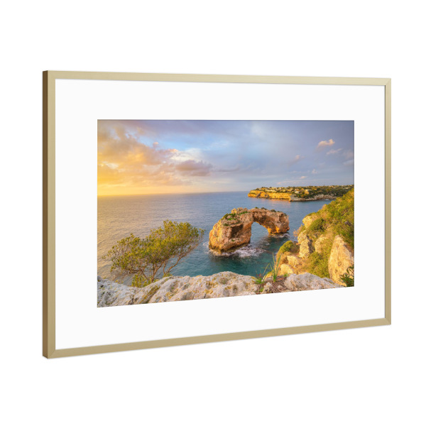 Poster mit Rahmen Gold "Morgens bei Es Pontàs" artboxONE - Natur,Reise,Reise / Strand und Meer