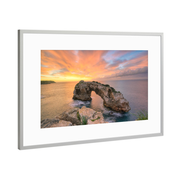 Poster mit Rahmen Silber "Es Pontàs auf Mallorca" artboxONE - Natur,Reise,Reise / Strand und Meer