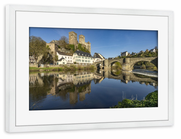 Poster mit Rahmen weiß "Burg Runkel" artboxONE - Natur,Reise - Runkel,Limburg-weilburg,Hessen,Lahntal,Lahn,Lahn valley,Burg,Castle
