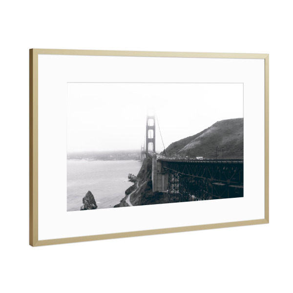 Poster mit Rahmen Gold "Fog at Golden Gate Bridge" artboxONE - Reise,Schwarzweiß,Reise / Strand und Meer,Reise / Länder,Städte / San Francisco