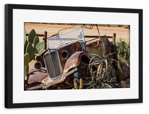 Poster mit Rahmen schwarz "Ein Oldtimer bei Solitär" artboxONE - Reise / Afrika,Automobile - Namibia,Oldtimer,Auto,Kfz,Schrott,Kaktus,Solitär,Afrika