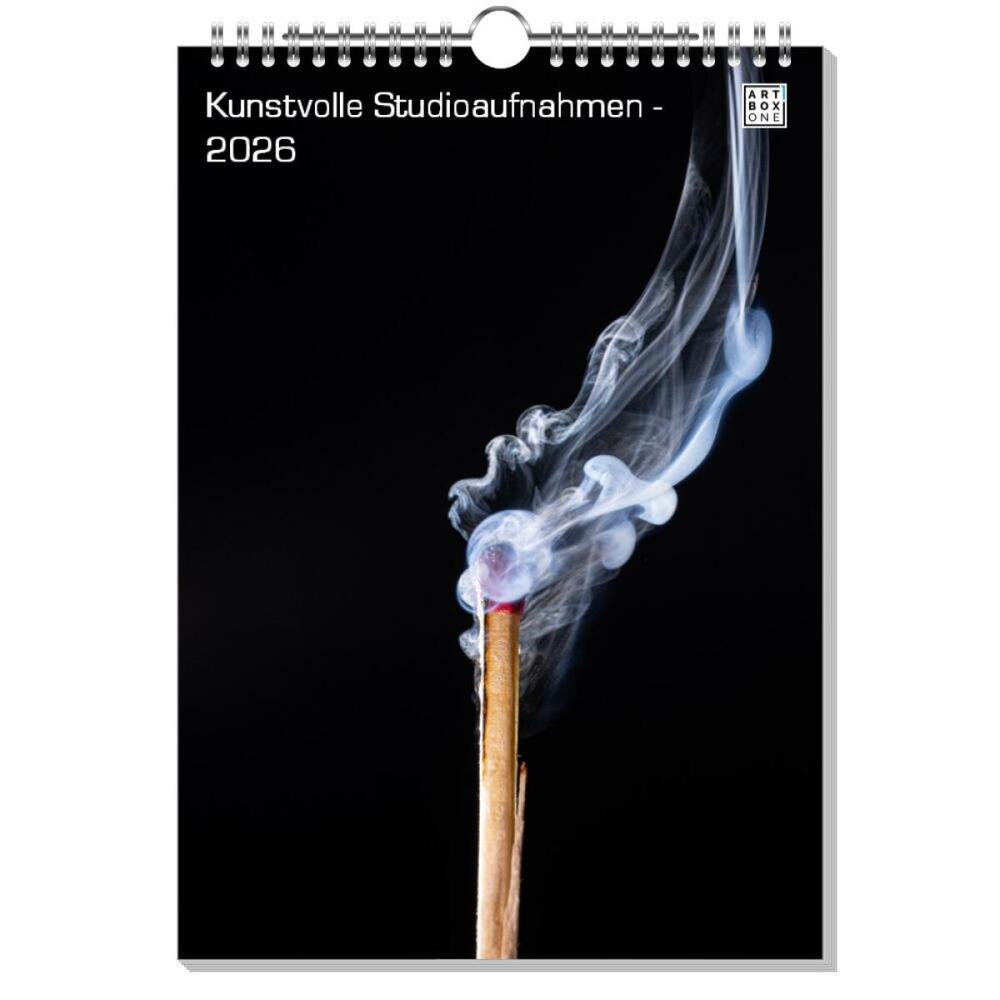 artboxONE Wandkalender A4 2026 Kunstvolle Studioaufnahmen Fotografien