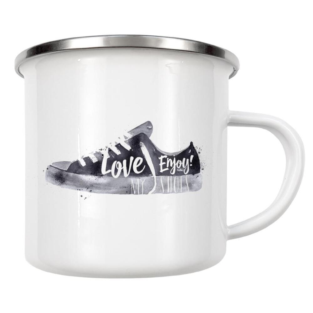 Emaille Tasse "Sport shoes" artboxONE - Typografie,Schwarzweiß,Fashion
