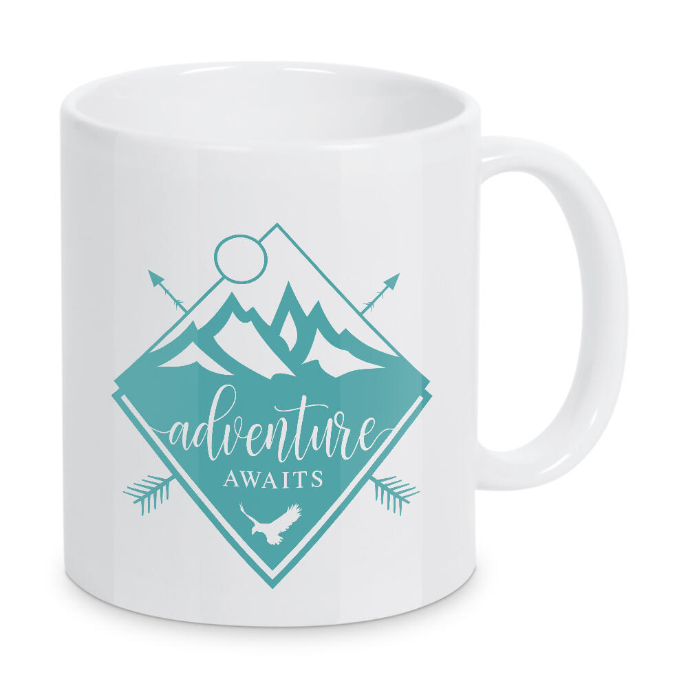 Tasse "~Adventure Awaits~" artboxONE - Typografie,Reise,Menschen