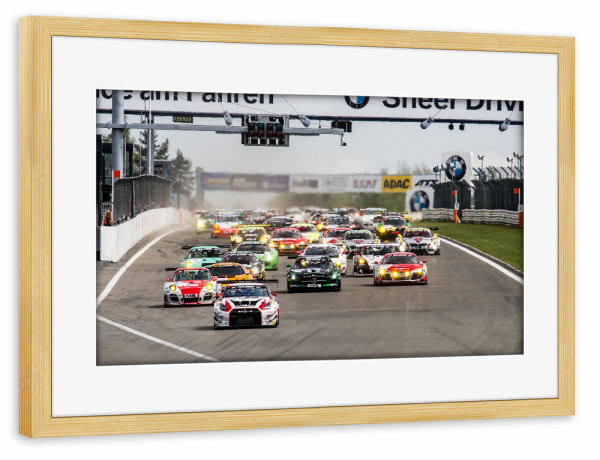 Poster mit Rahmen kiefer "Startende Meute" artboxONE - Sport / Motorsport