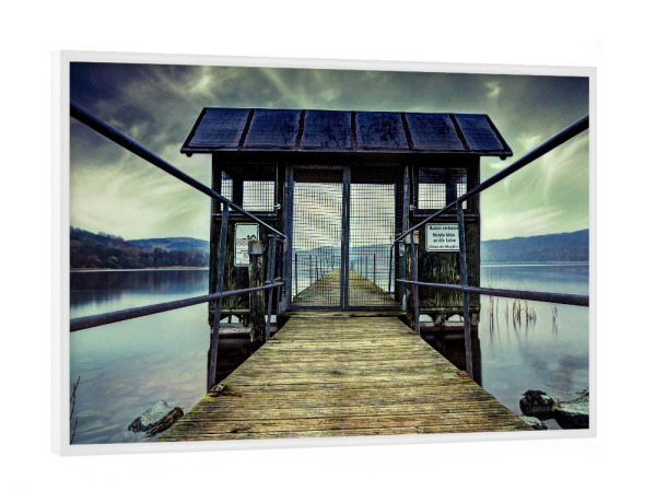 Poster mit weißem Rahmen "Baden verboten" artboxONE - Reise - Steg,Wasser,Baden,Pack die badehose ein