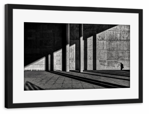 Poster mit Rahmen schwarz "Pfeiler" artboxONE - Natur,Schwarzweiß - Archilove,Silhouette,Minimalismus,Architektur und menschen,Streetphotography