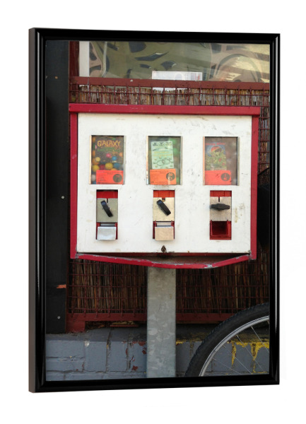 Poster mit schwarzem Rahmen "10 Pfennig Maschine" artboxONE - Rock the kitchen,Essen & Trinken,Streetart