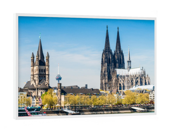Poster mit weißem Rahmen "Kölner Dom und Groß St. Martin" artboxONE - Städte / Köln