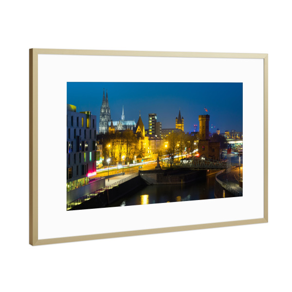 Poster mit Rahmen Gold "Rheinauhafen mit Dom" artboxONE - Städte / Köln