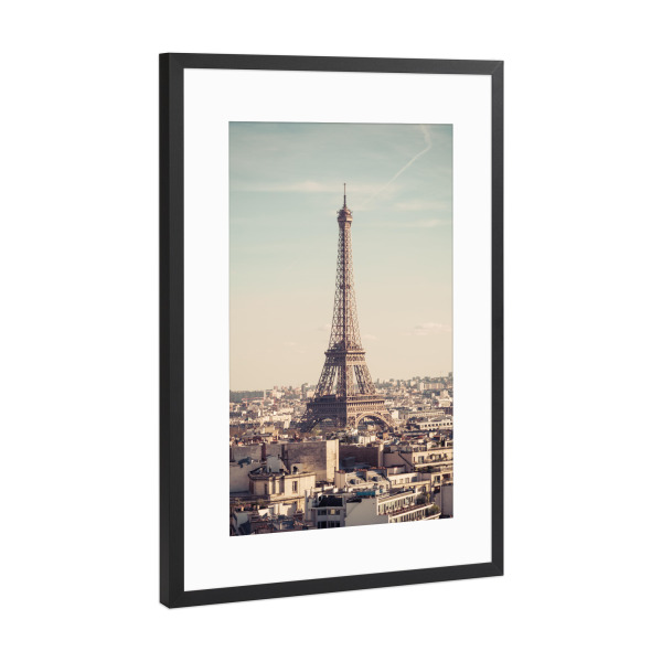 Poster mit Rahmen Schwarz (Metallic) "Eiffelturm Stadtromantik" artboxONE - Städte / Paris