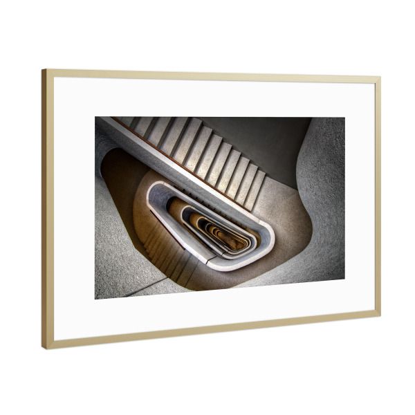 Poster mit Rahmen Gold "Downstairs" artboxONE - Architektur - Treppen,Runter,Down,Formen,Geometrie,Zement,Abstrakt