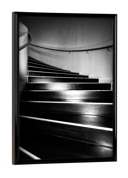 Poster mit schwarzem Rahmen "Into the dark" artboxONE - Architektur - Treppen,Stufen,Formen,Geometrie,Abstrakt