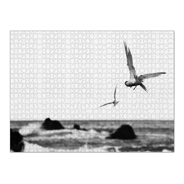 Puzzle Ravensburger "Möwen im Flug" artboxONE - Schwarzweiß - See,Meer,Möwe,Möwen,Vogel,Vögel,Wellen,Maritim,Nordsee,Ostsee,Fels,Felsen,Brandung